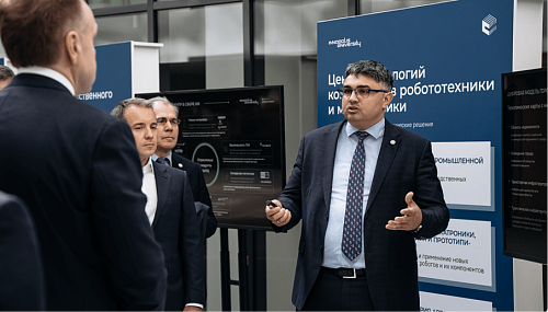 В Университете Иннополис Игорю Шувалову рассказали о ходе реализации проекта цифрового двойника Байкальска